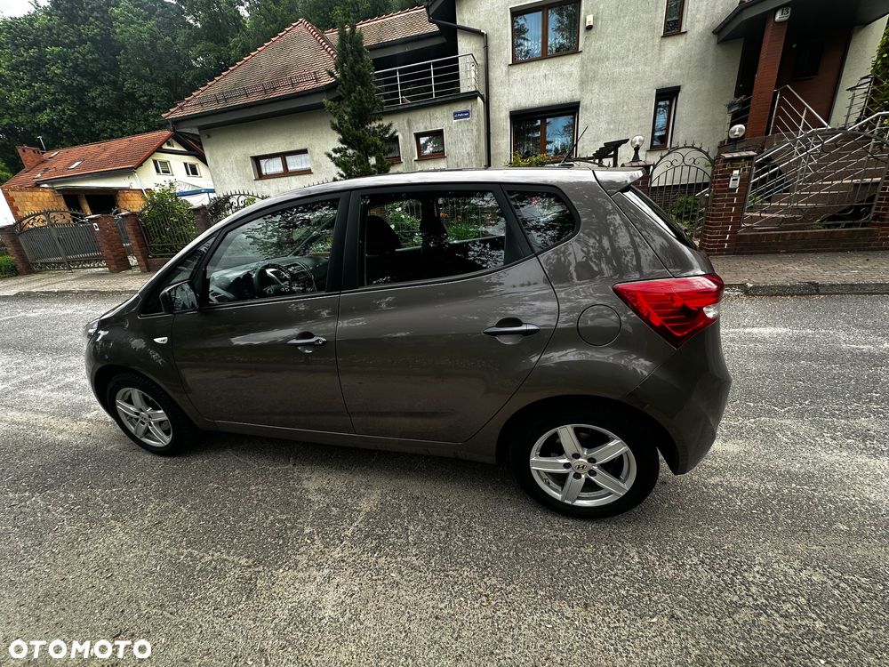 Hyundai ix20 1.4 Trend - 12