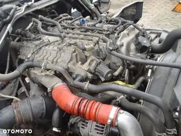 4P10 kompletny silnik 3.0 D Euro6 F1CFL411D Mitsubishi Canter Fuso E6 - 1