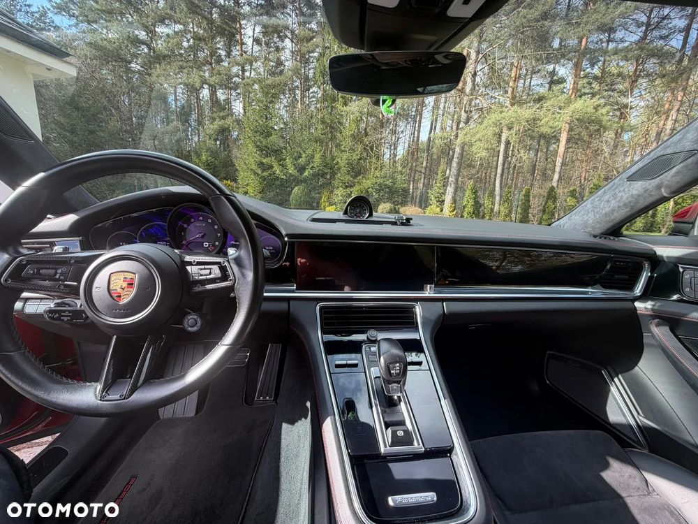 Porsche Panamera GTS - 13