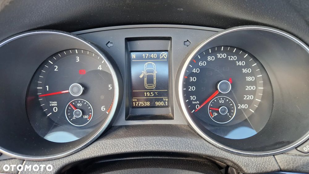 Volkswagen Golf Cabrio 2.0 TDI BlueMotion Technology - 21