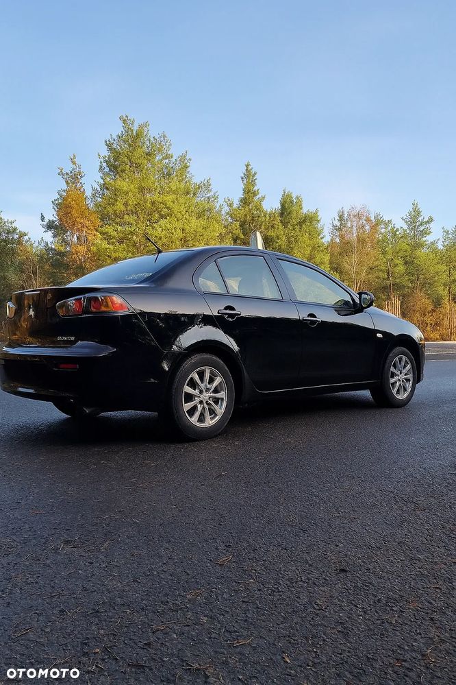 Mitsubishi Lancer 1.6 Invite - 7