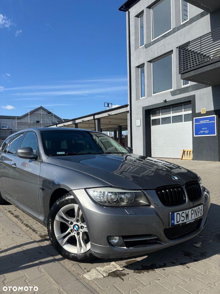 BMW Seria 3 318i - 8