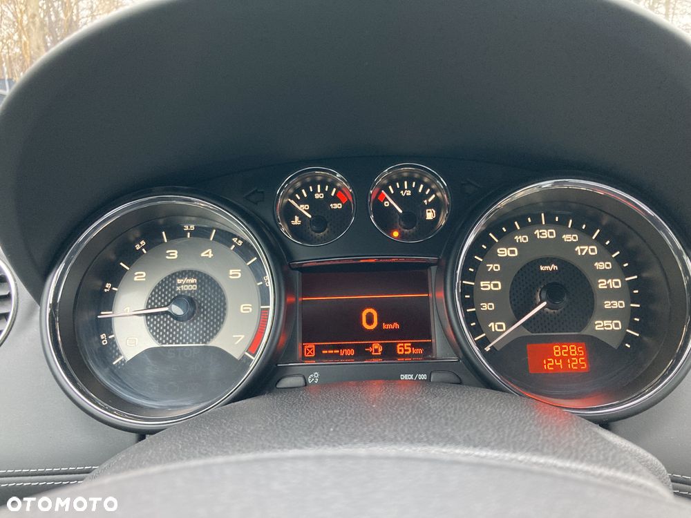 Peugeot RCZ 1.6 155 THP - 4