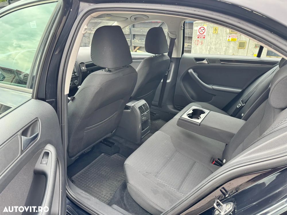 Volkswagen Jetta 1.6 TDI CR DPF Comfortline - 7