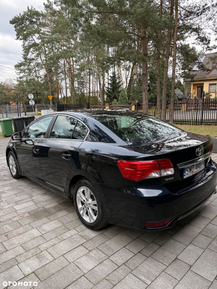 Toyota Avensis 1.8 Sol - 5