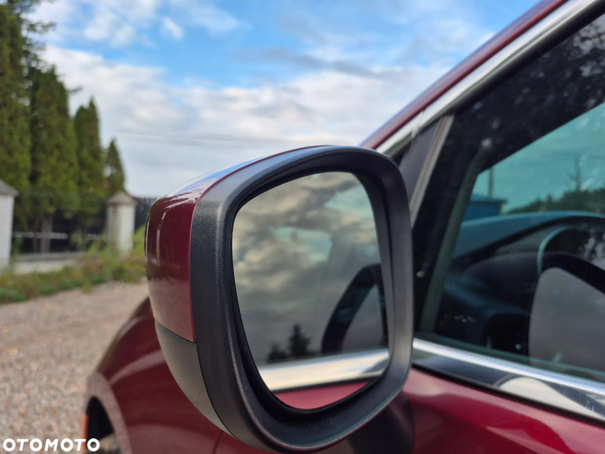 Chrysler Pacifica - 35