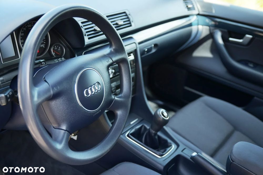 Audi A4 Avant 1.9 TDI - 27