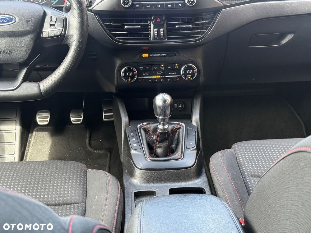 Ford Focus 2.0 TDCi ST-Line ASS - 23