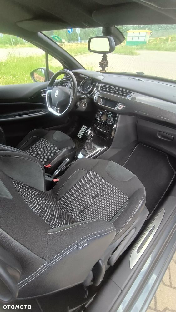 Citroën DS3 THP 155 SportChic - 8