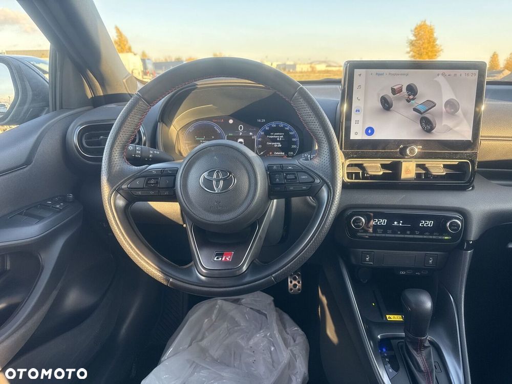 Toyota Yaris Hybrid 1.5 GR Sport - 14