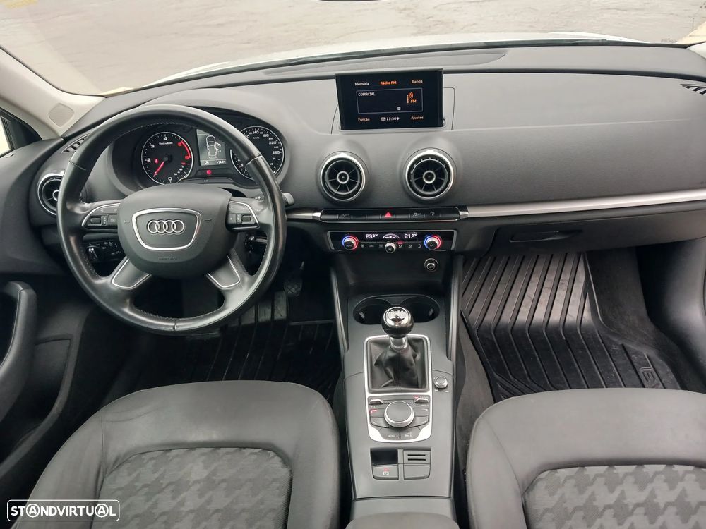 Audi A3 Sportback 1.6 TDI Attraction - 16