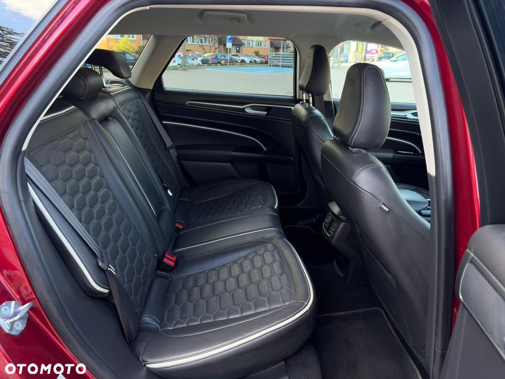 Ford Mondeo SW 2.0 Hybrid Vignale - 16