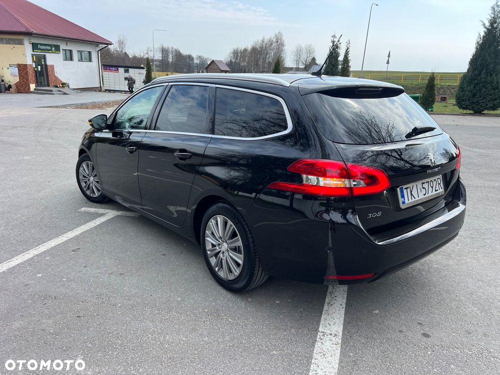 Peugeot 308 - 5