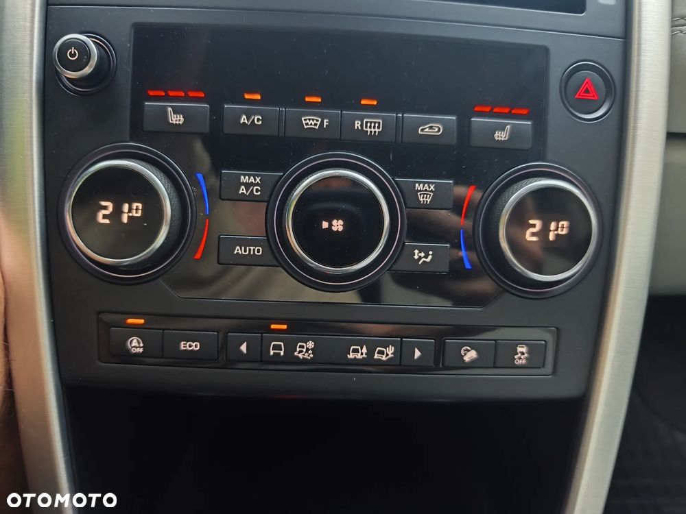 Land Rover Discovery Sport 2.0 Si4 HSE - 28