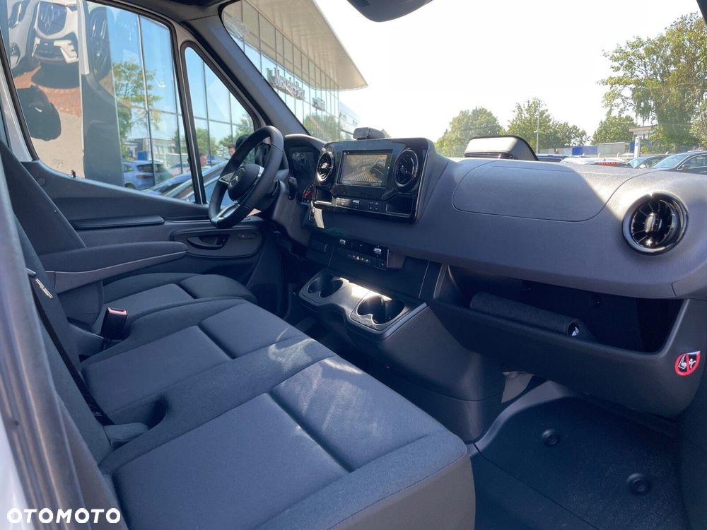 Mercedes-Benz Sprinter 319 CDI L4H2 Reflektory LED Kamera Tempomat - 9