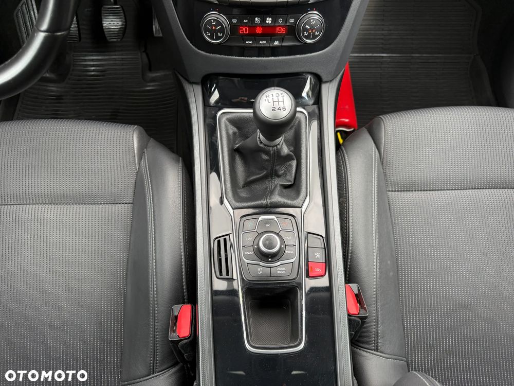 Peugeot 508 2.0 HDi Allure - 32