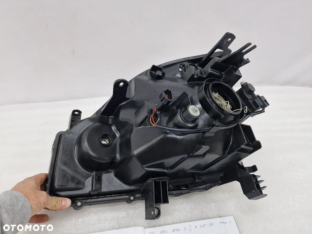 NISSAN X-TRAIL T31 07- PRAWA ZWYKŁA LAMPA PRZEDNIA PRZÓD , NR ICHIK0H1786 , NR AUKCJI LA226 - 11