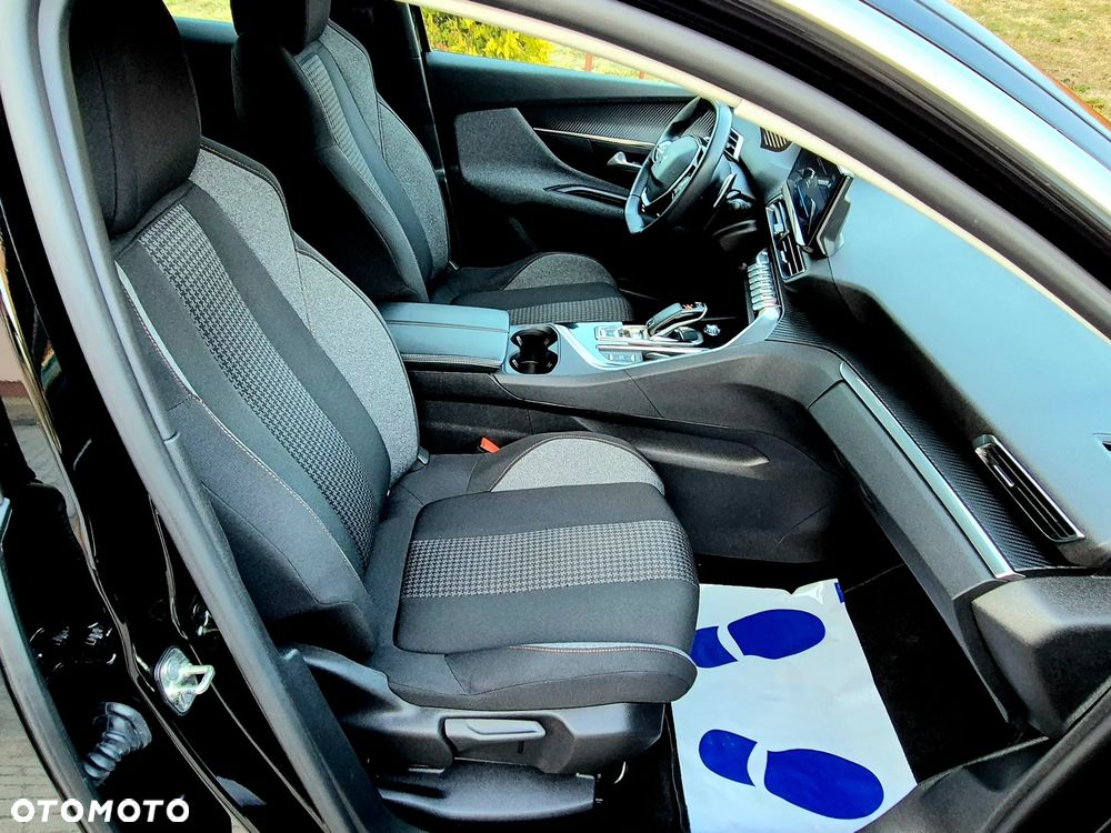 Peugeot 3008 PureTech 130 Stop & Start GPF EAT8 Active Business-Paket - 23