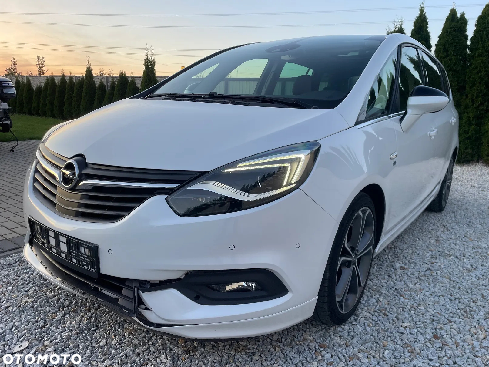 Opel Zafira - 4
