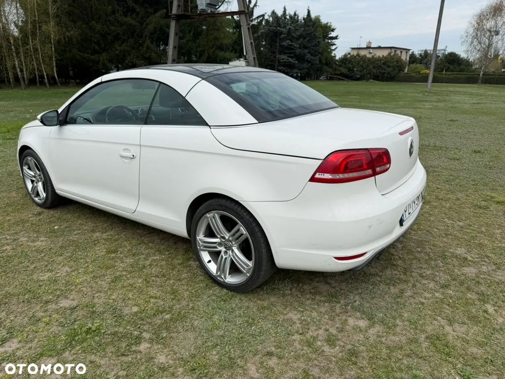 Volkswagen Eos 2.0 TSI DSG Exclusive - 4