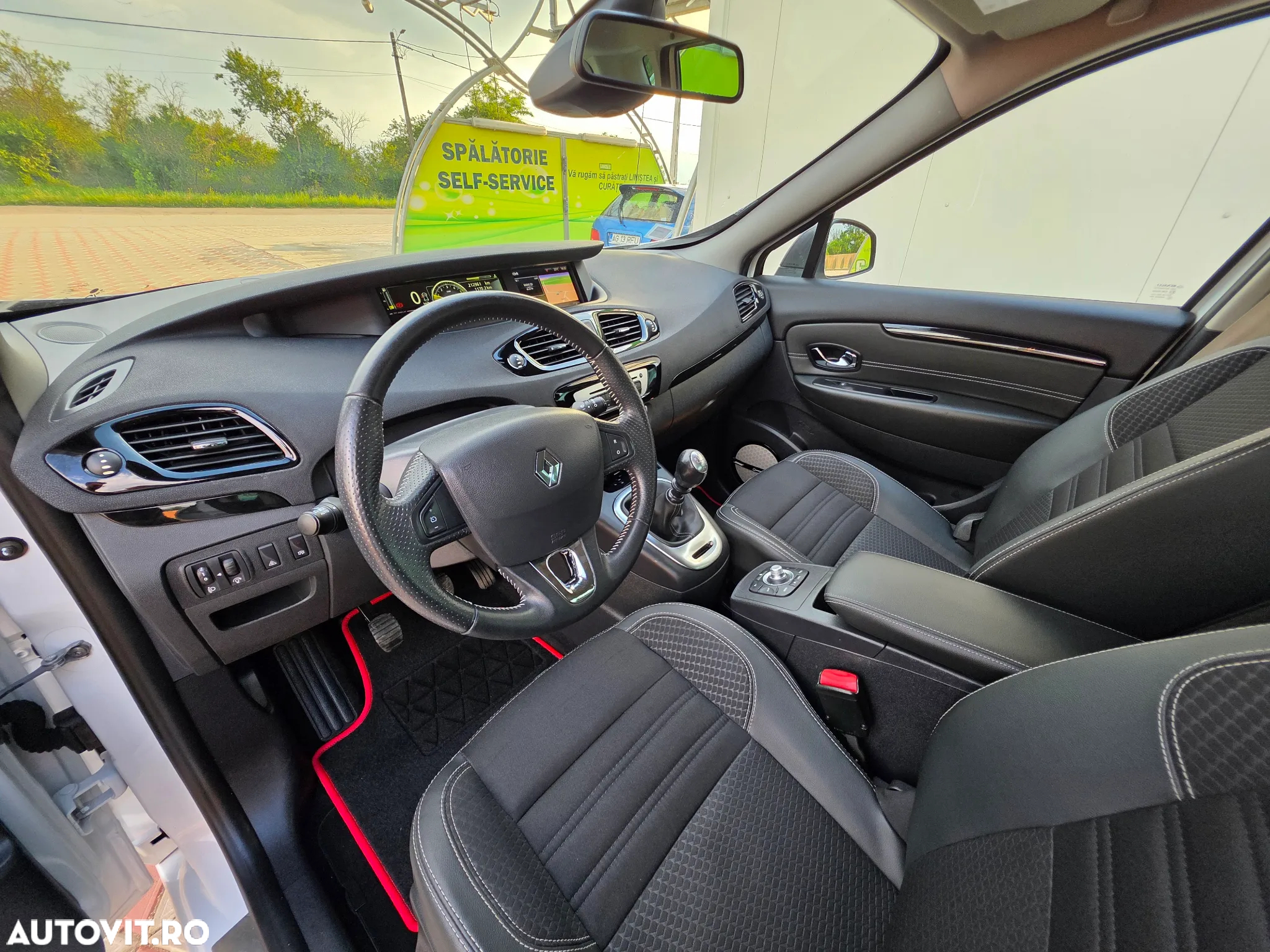 Renault Scenic ENERGY dCi 130 BOSE EDITION - 16