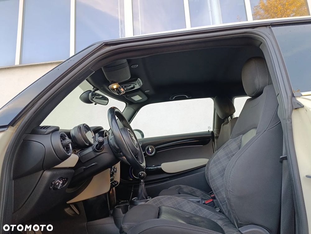 MINI ONE Standard - 16