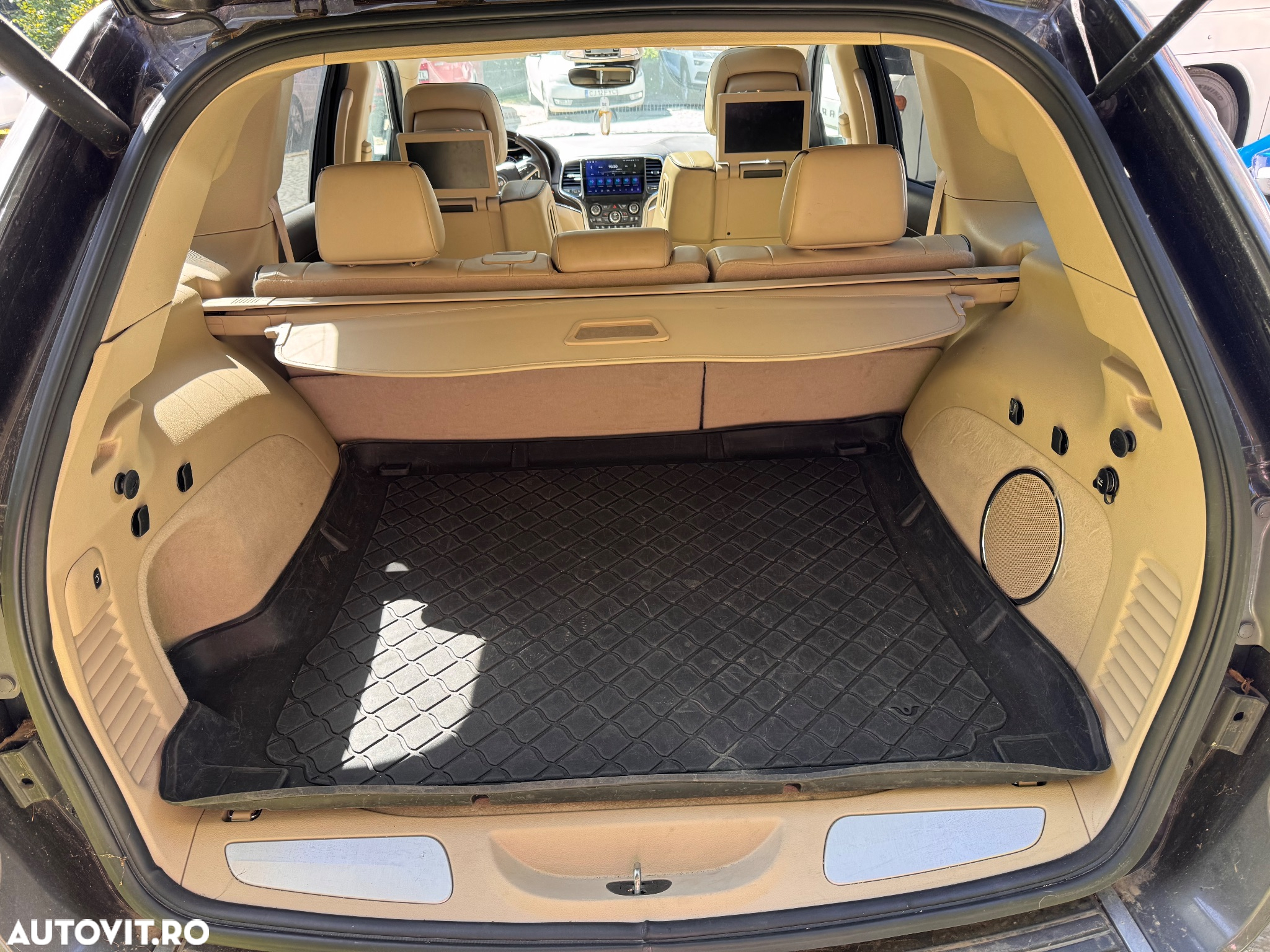 Jeep Grand Cherokee 3.0 TD AT Overland - 9