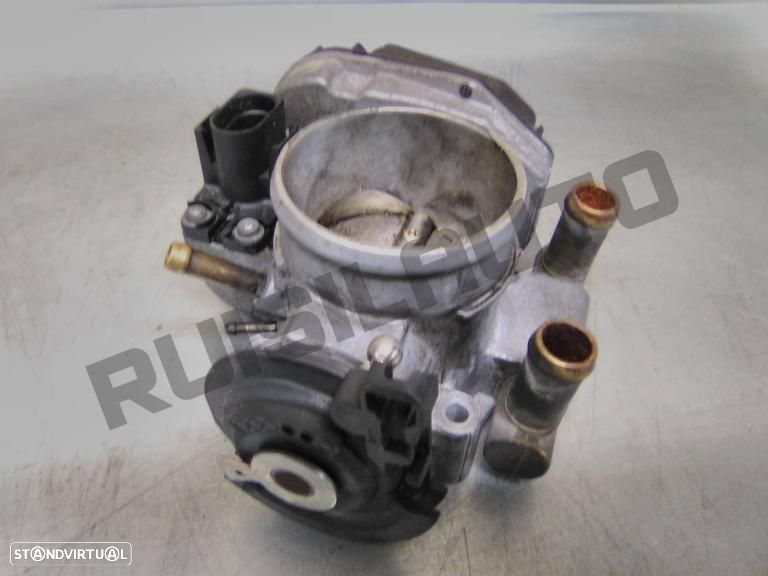 Corpo De Admissão / Borboleta  Audi A4 B5 (8d) [1994_2001] 1.6 - 2