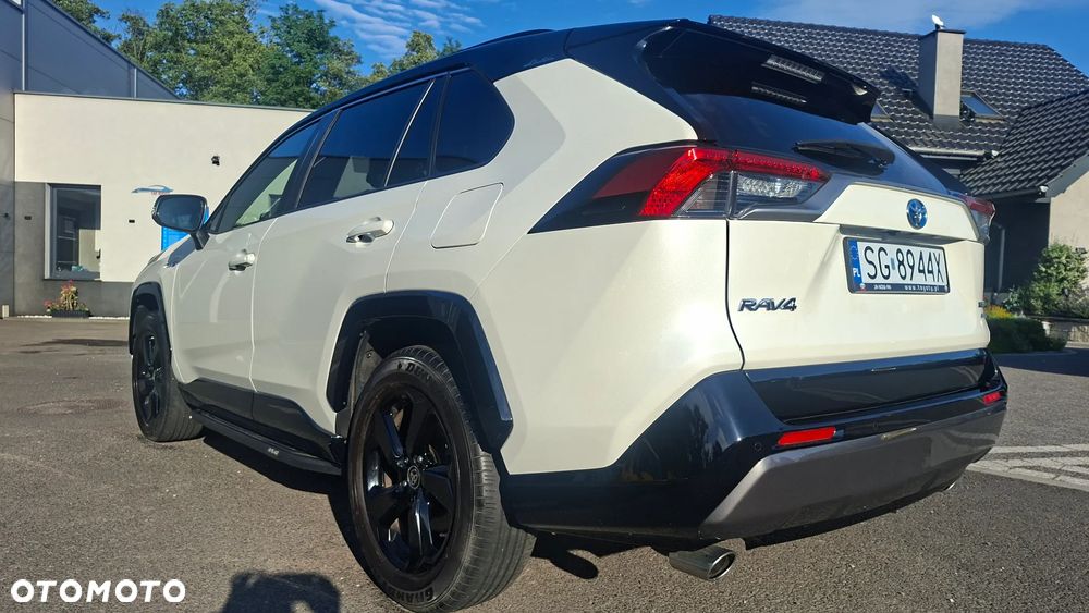 Toyota RAV4 - 5
