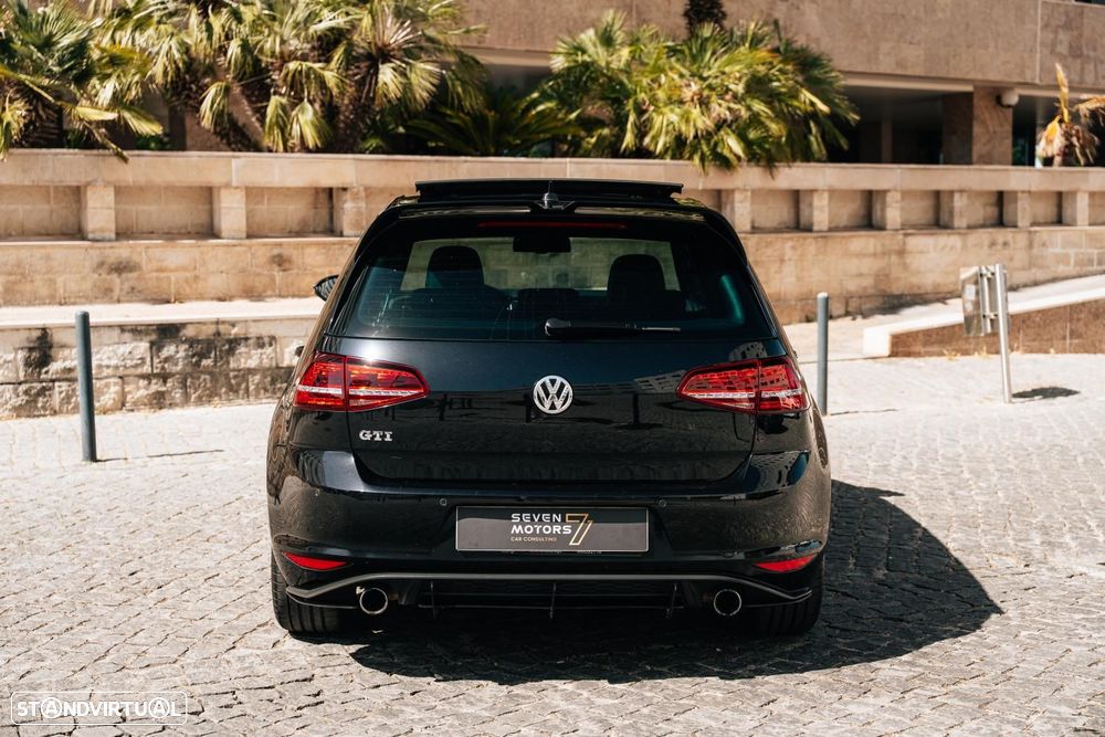 VW Golf 2.0 TSi GTi DSG Performance - 16