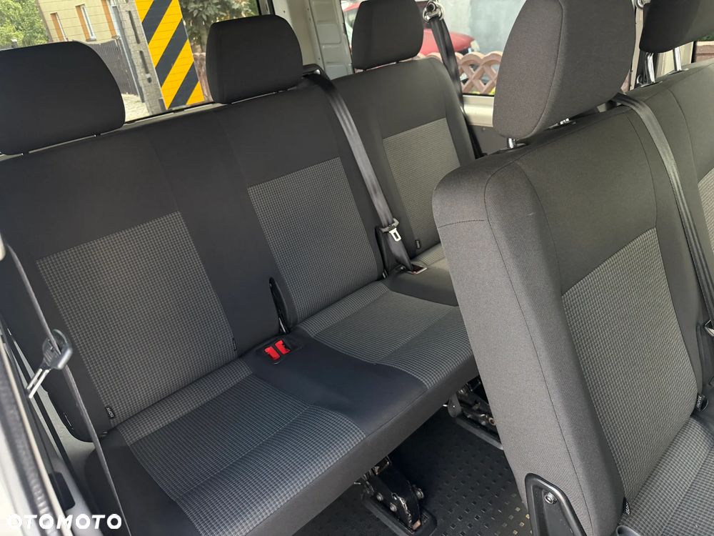 Volkswagen Transporter L2H1 Plus Trendline - 32