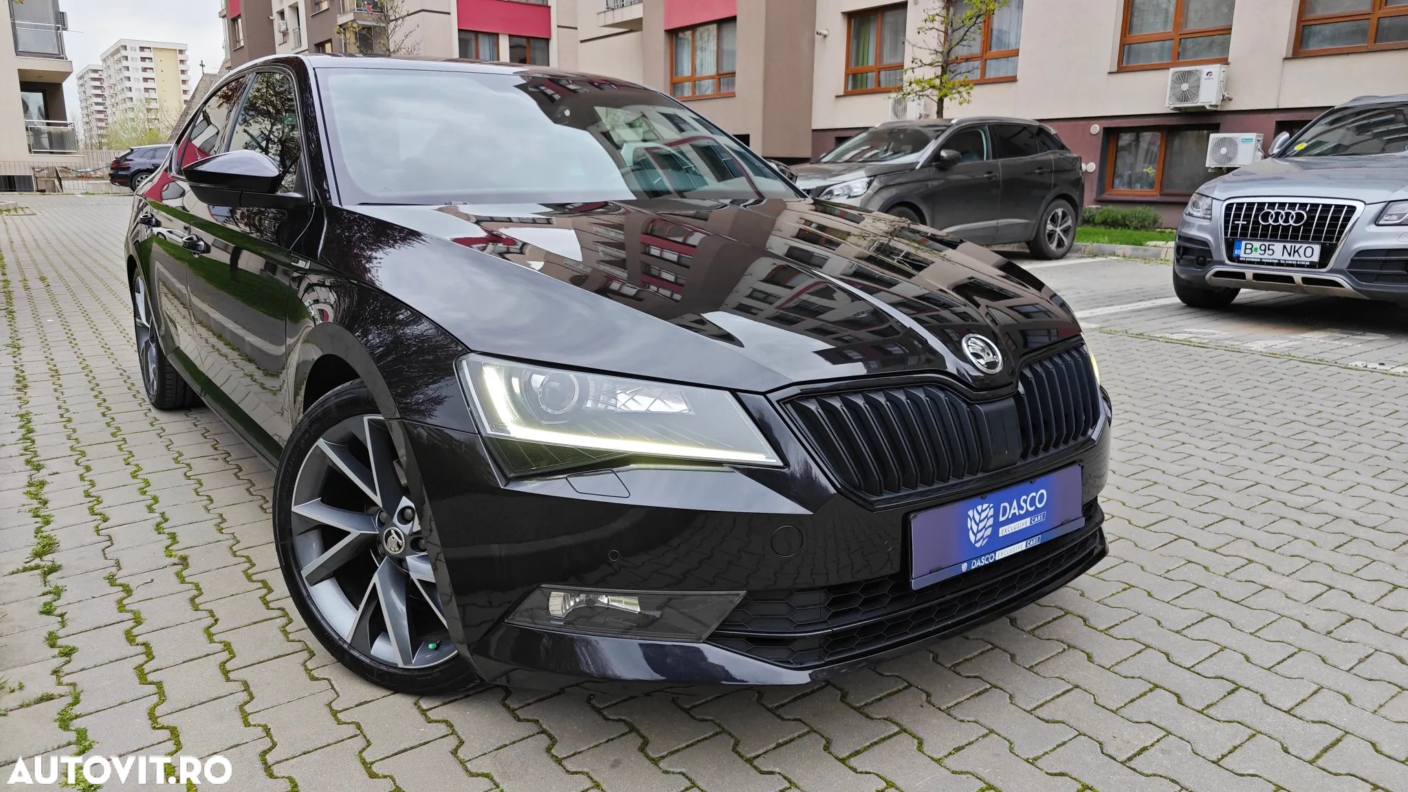 Skoda Superb 2.0 TDI DSG Sportline - 13