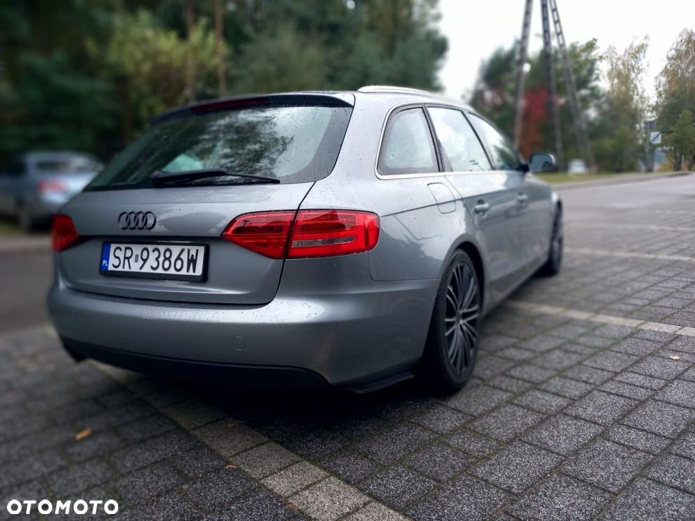 Audi A4 Avant - 4