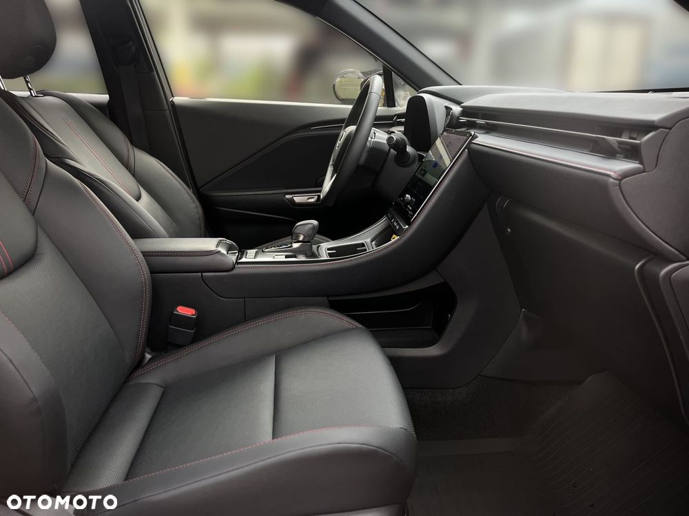 Lexus LBX 1.5 Hybrid Emotion - 9