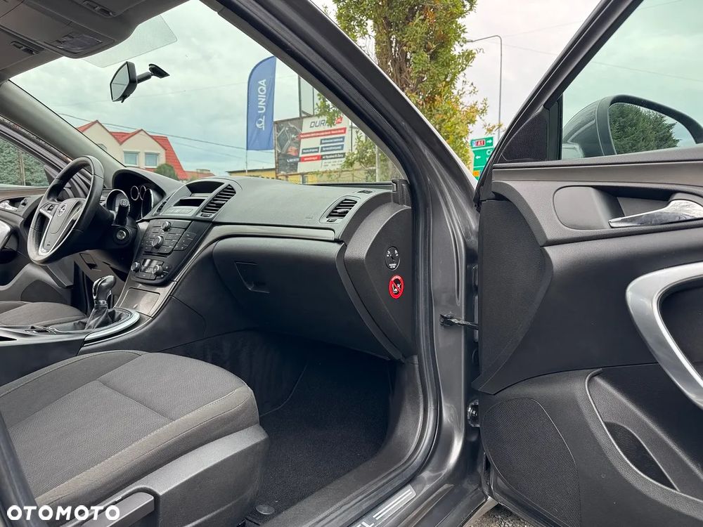 Opel Insignia - 31
