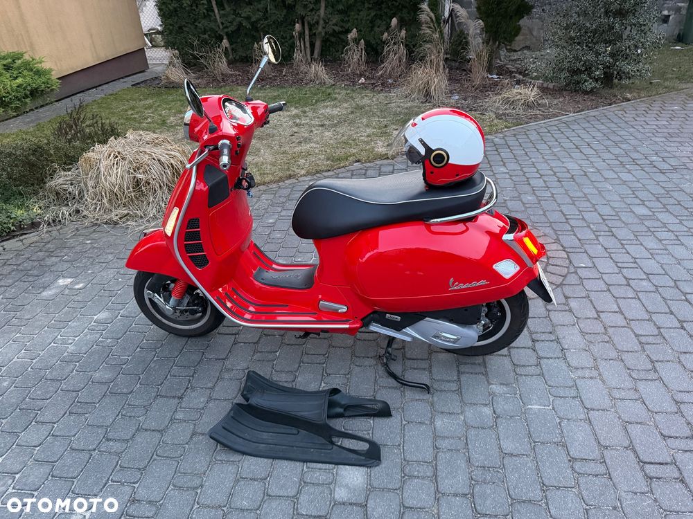 Vespa GTS - 19