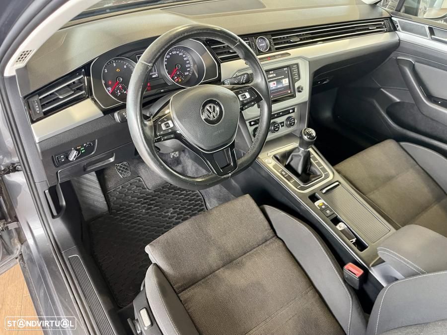 VW Passat Variant 1.6 TDI BlueMotion - 10