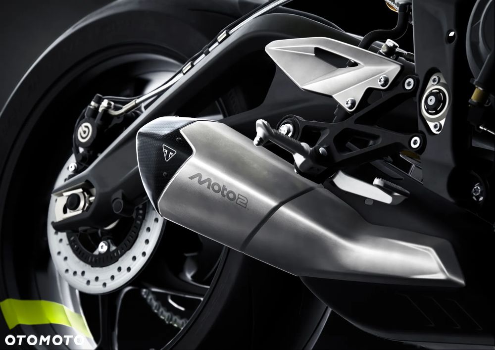 Triumph Street Triple - 12