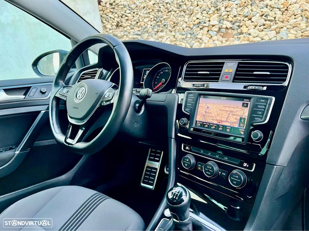 VW Golf - 6