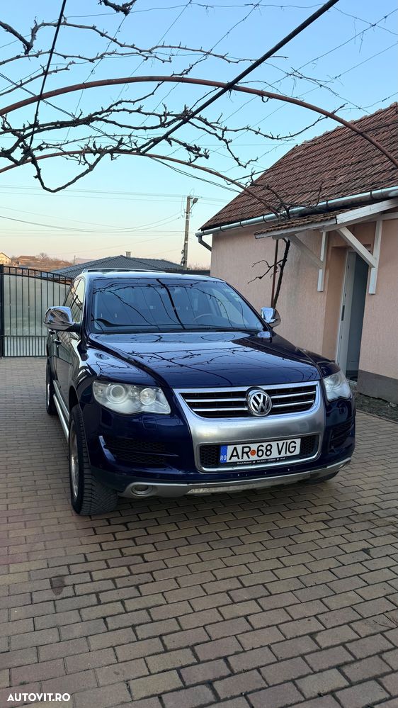 Volkswagen Touareg 2.5 TDI R5 Aut. - 2
