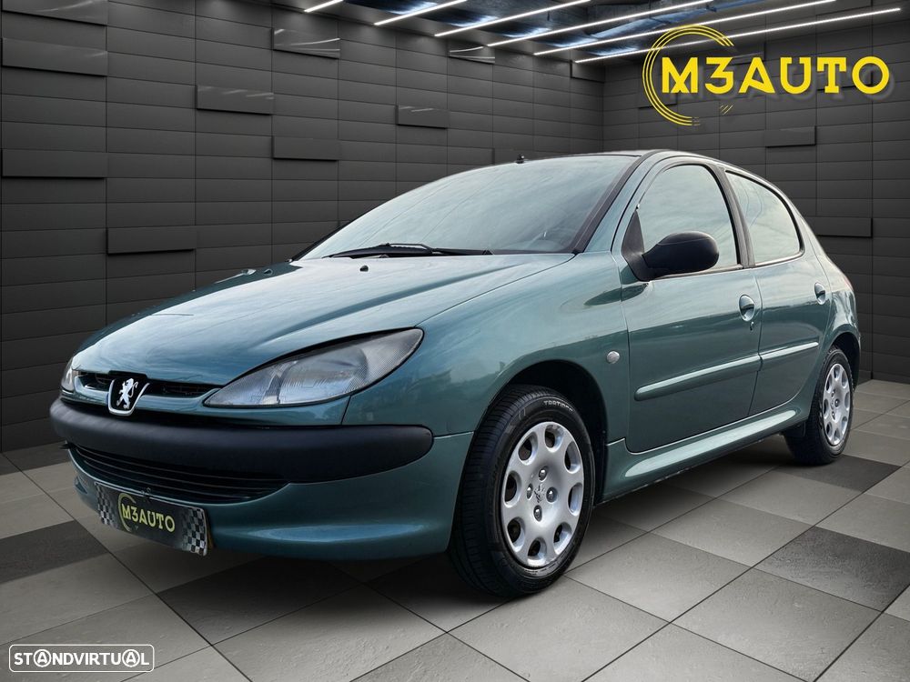 Peugeot 206 1.1 XT - 1