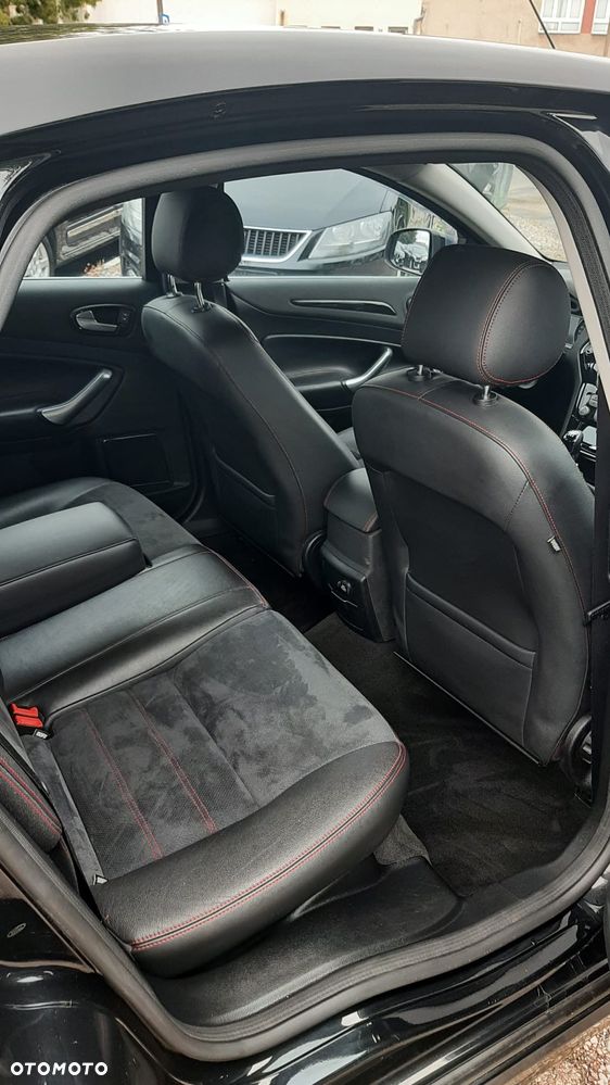 Ford Mondeo 2.2 TDCi Titanium S - 19
