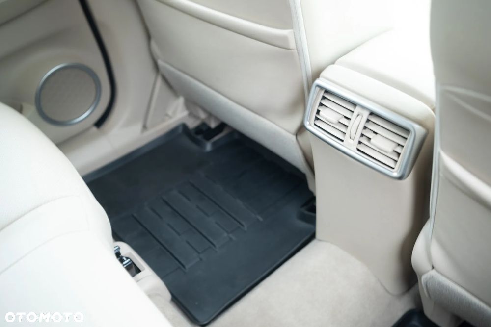 Nissan X-Trail - 11