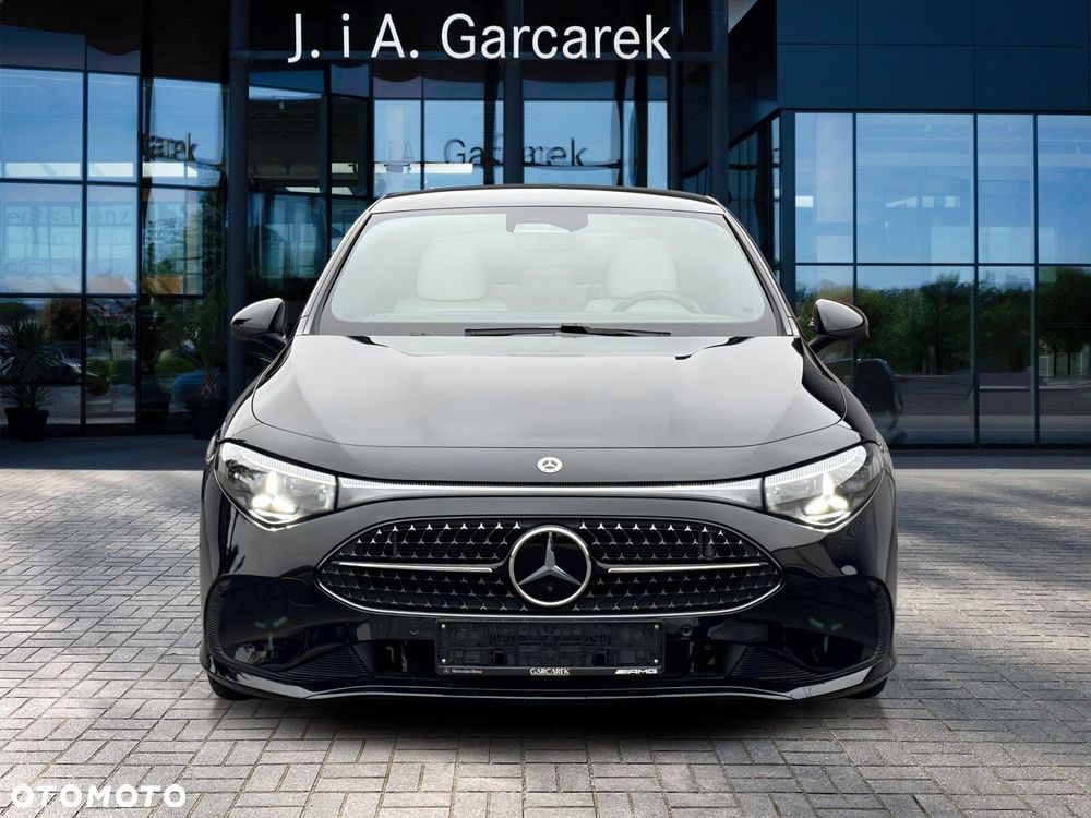 Mercedes-Benz CLA - 9