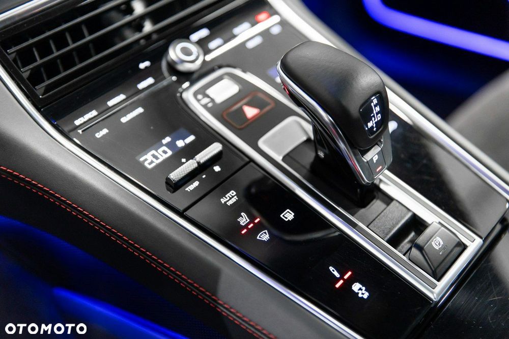 Porsche Panamera - 30