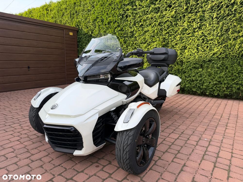 Can-Am Spyder - 3