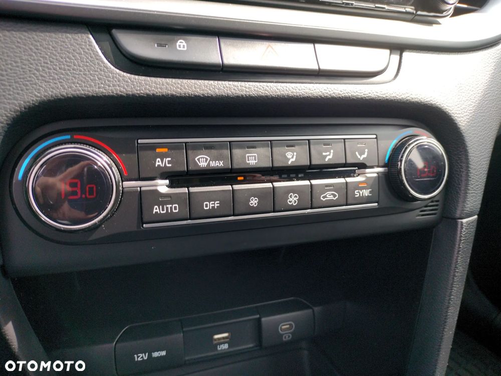 Kia Ceed 1.5 T-GDI M - 24
