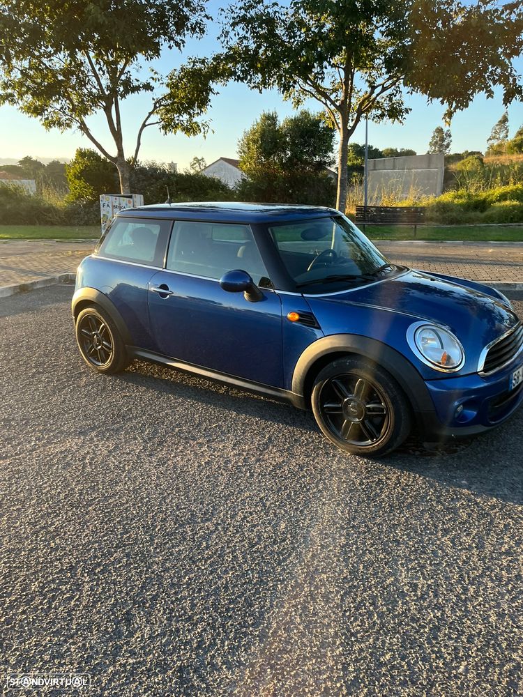 MINI 3 Portas One D - 2