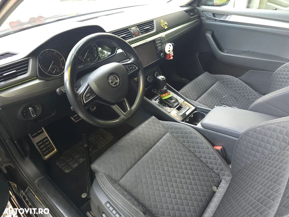 Skoda Superb 2.0 TDI DSG Ambition - 17