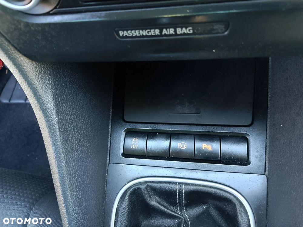 Volkswagen Golf 1.6 TDI DPF Style - 10